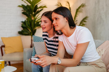 Daan - Retro game console Plug & Play